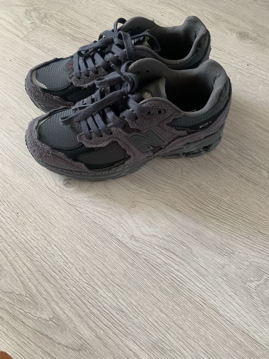 Sprzedam sneakersy New Balance 2002R