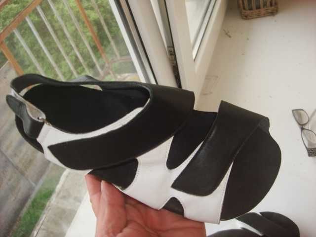 Кожаные босоножки  ручной работы для проблемных ног