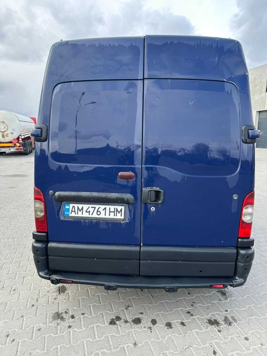 Бус Renault Master 2007 року