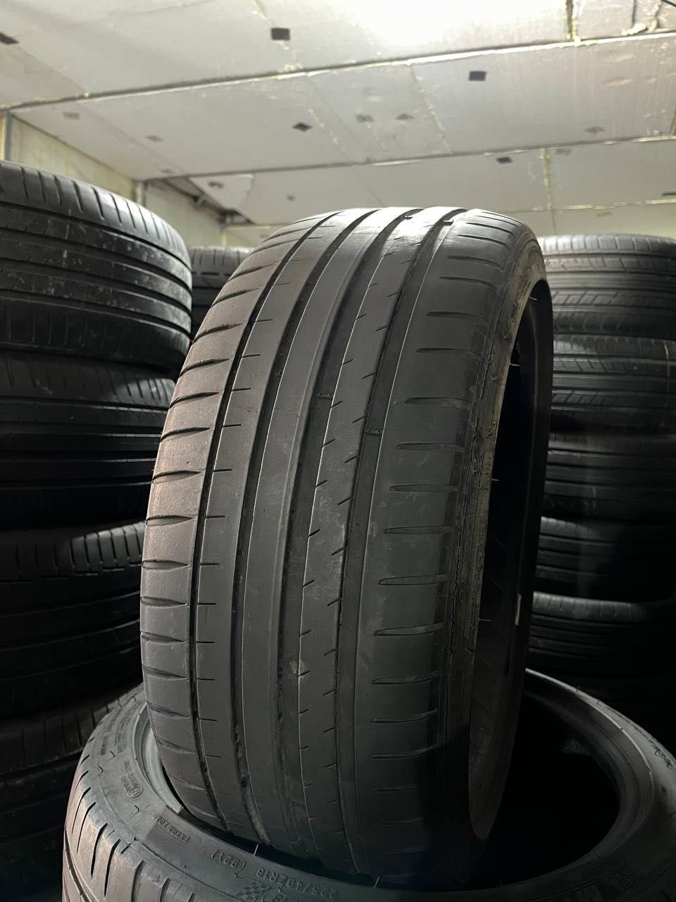 Пара Michelin Pilot Sport 4 225/40/18