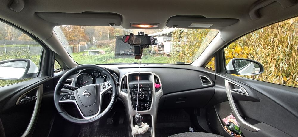 Opel astra j sport tourer 1.7 cdti