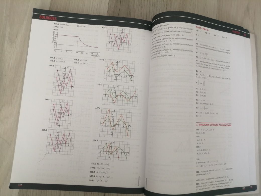 Manual de Matemática A 10°ano com caderno de atividades