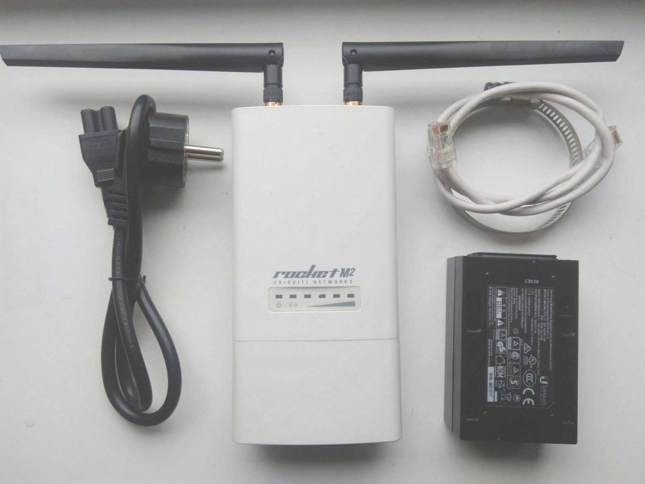Наружная точка доступа(WIFI-антенна) 2.4Ггц Ubiquiti Rocket M2 + POE