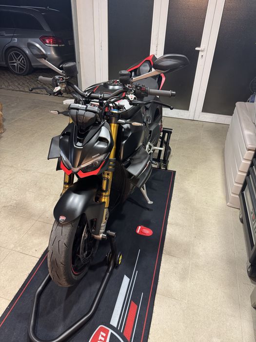 Ducati streetfighter v4s