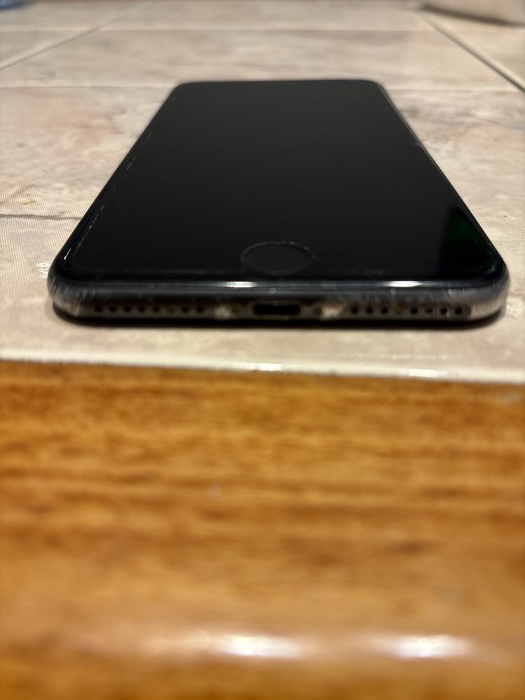 Iphone 8 plus 256gb 95 % bateria