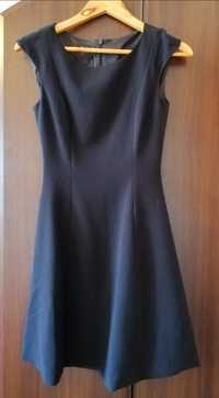 Женское черное платье Oodji
