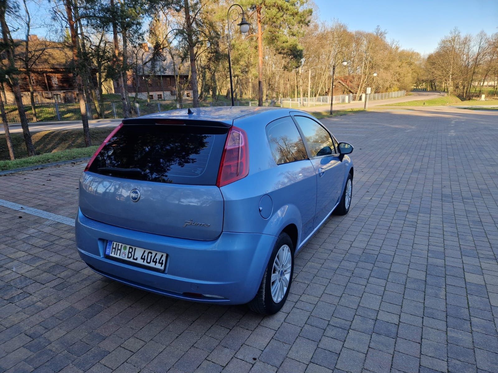 Fiat Grandr Punto 1.4B Stan bardzo dobry.