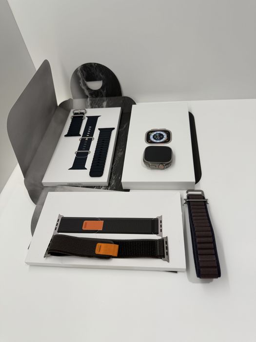 Apple Watch Ultra Titanium Case 49mm Midnight ocean band