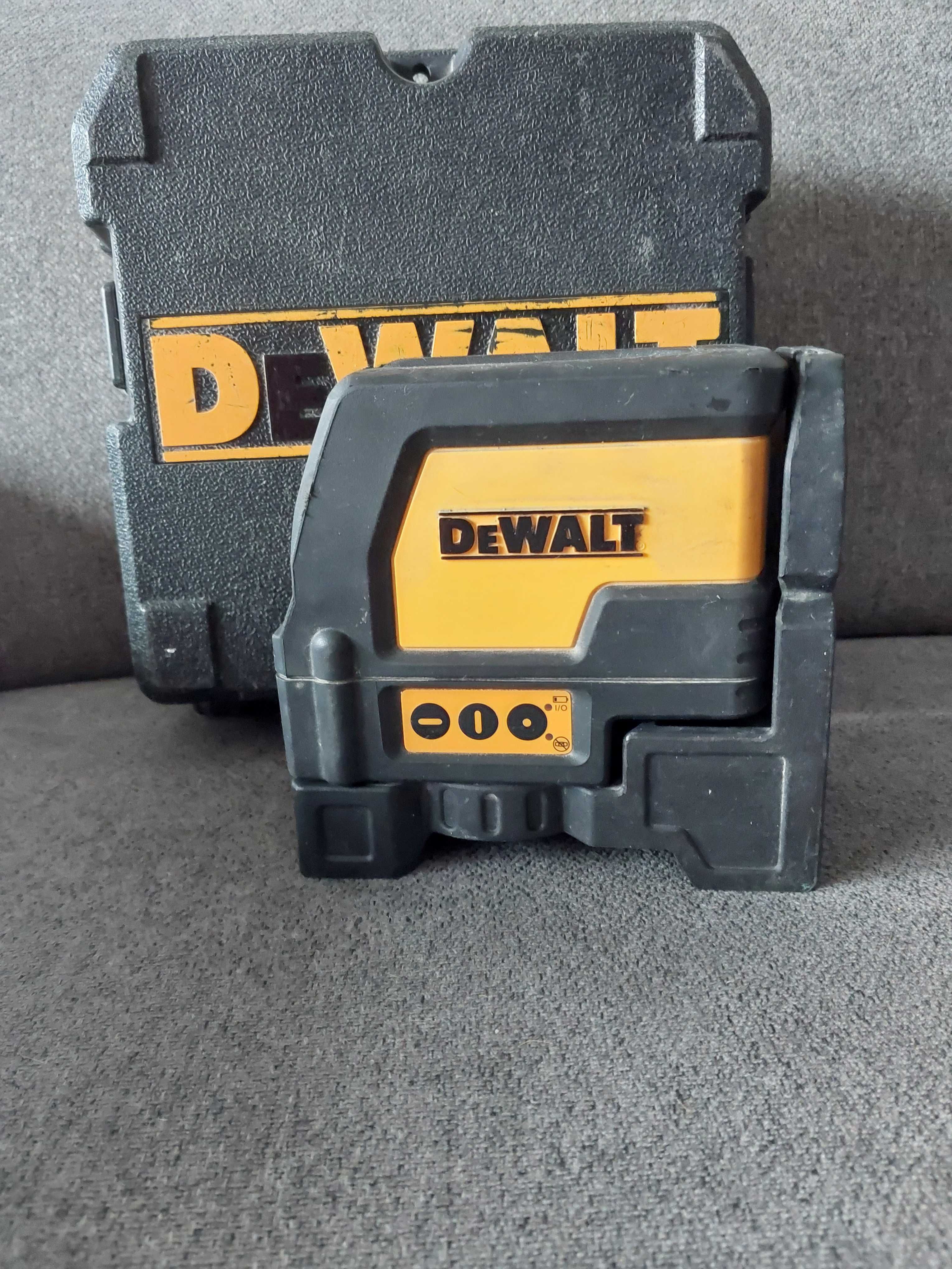 DEWALT laser samopoziomujący krzyżowy DW0822, krzyżowo - punktowy