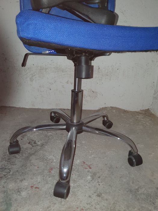 Krzesło ergonomiczne wysokie niebieskie Żagań