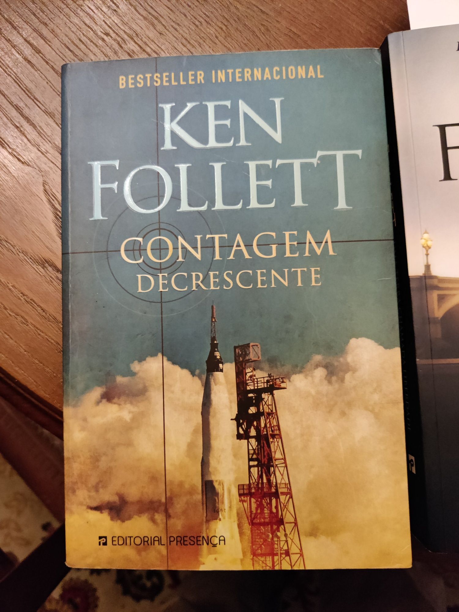 KEN FOLLETT - vários