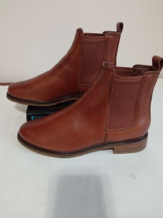 Шкіряні Челсі Clarks . Р. 40