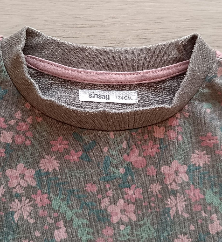Bluza Sinsay 134 cm kwiaty falbanki