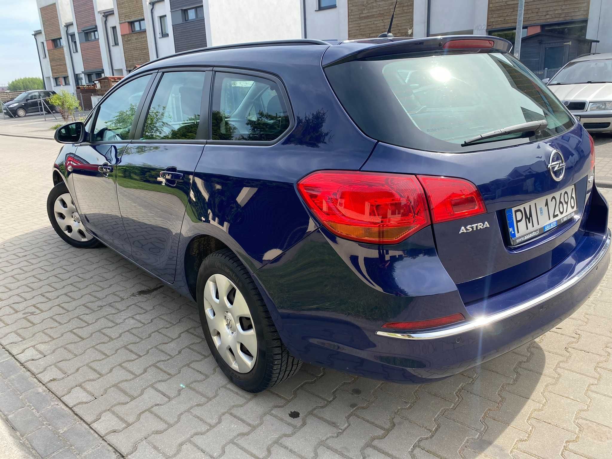 Opel Astra 1.6 cdTi 2014 a I rej 2015 Salon Polska Bezwypadek