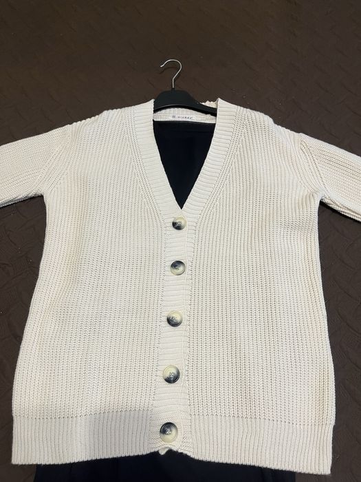 Кардиган вязаний,стан новий.