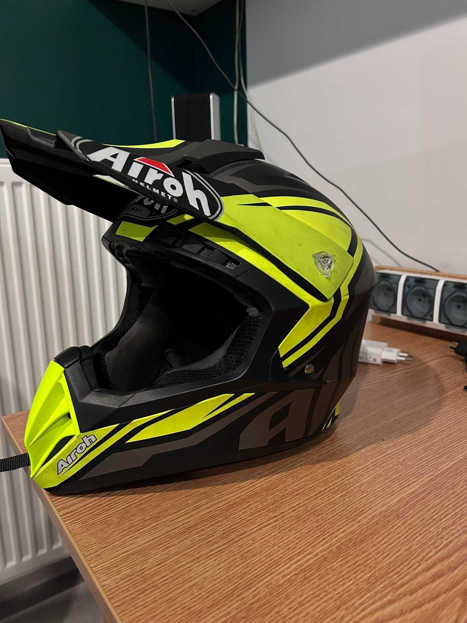 kask enduro AIROH switch impact czarno-neonowy rozmiar L z goglami