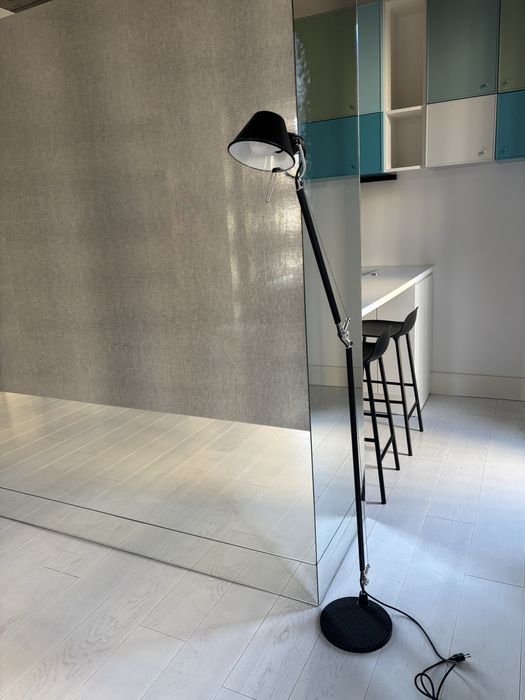 Lampa stojaca Artemide