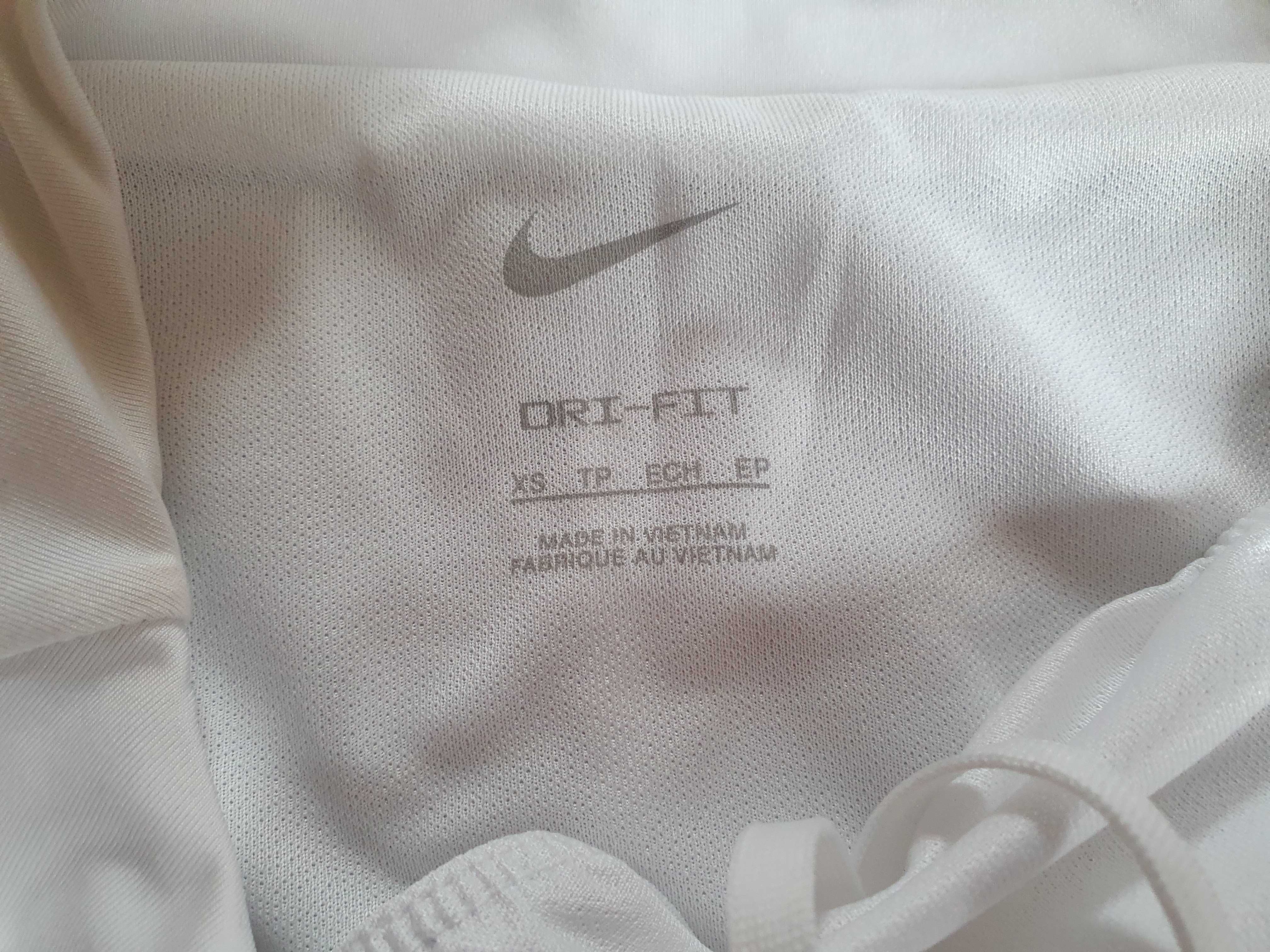 Białe spodenki biegowe damskie Nike XS
