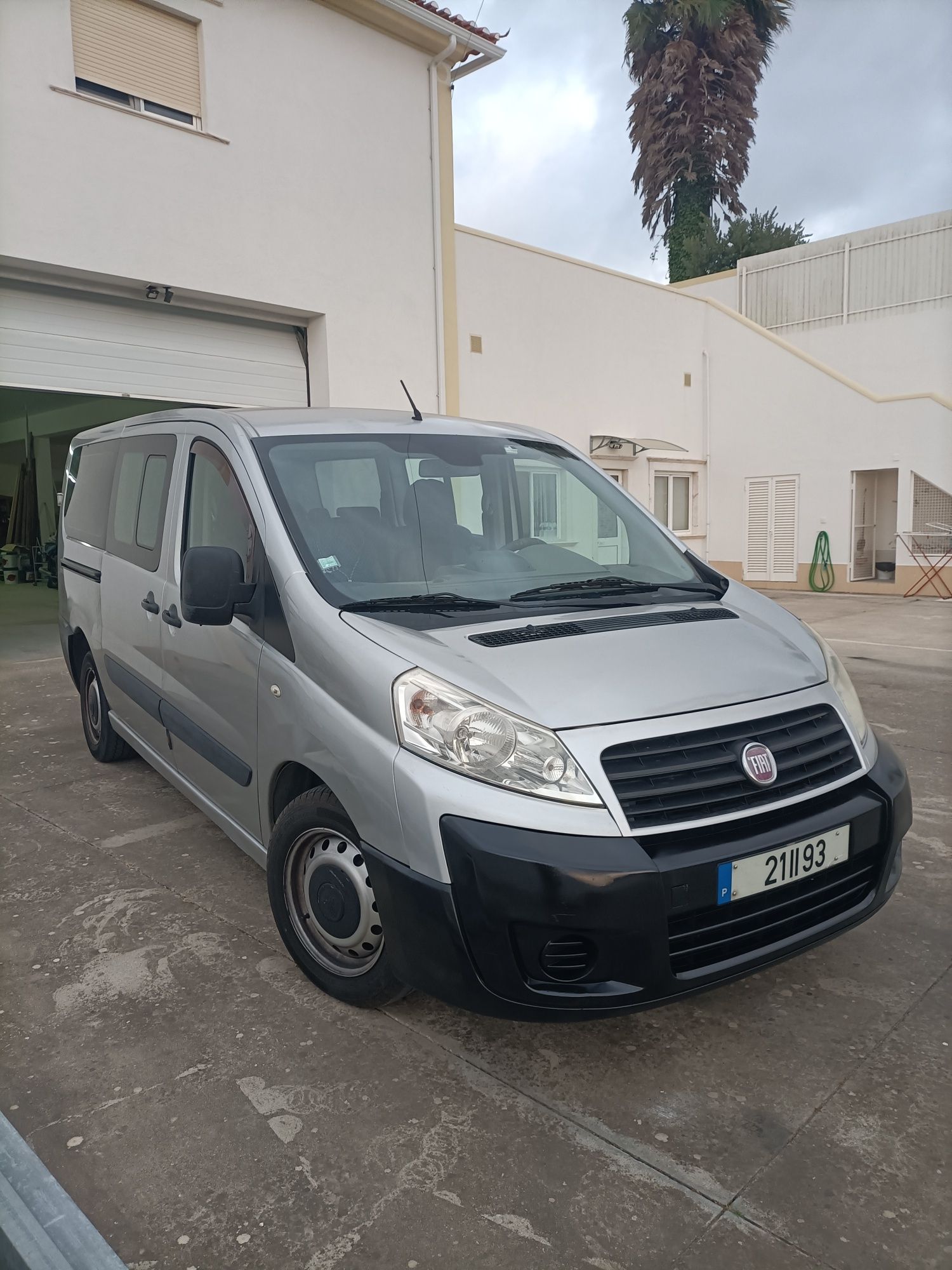Fiat Scudo de 6 lugares