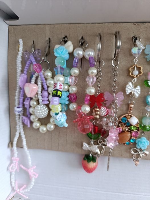 Вироби з бісеру ручної роботи брелок браслет