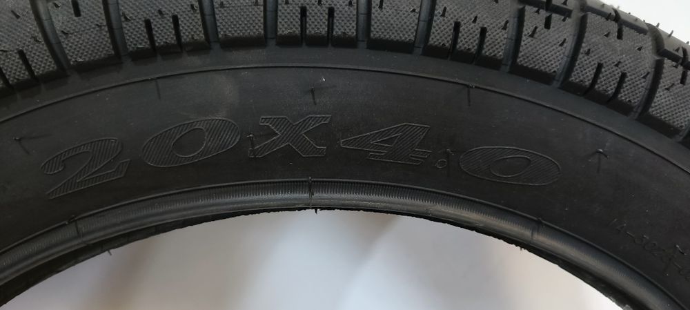 Покришки дуже якісні "Innova" для фетбайку 20"/4.0 100-406.