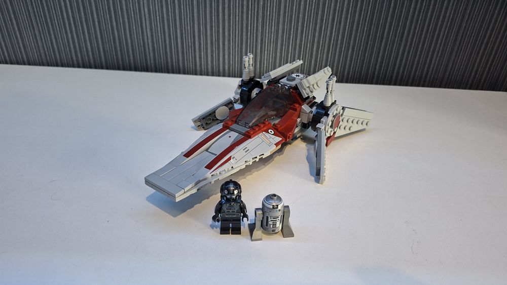 Lego star wars 75039 v wing
