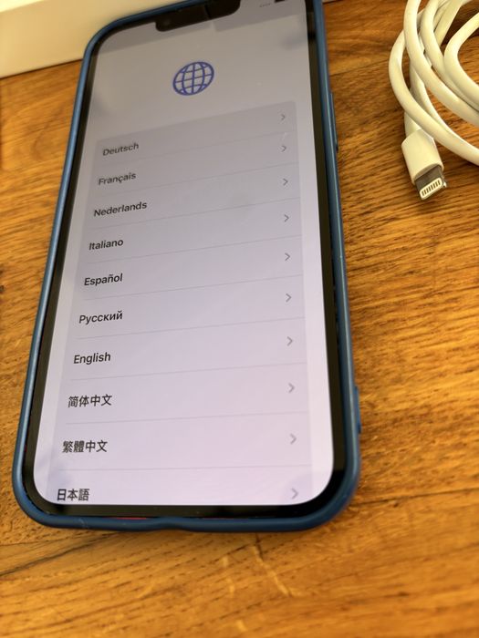 iPhone 13 256gb red