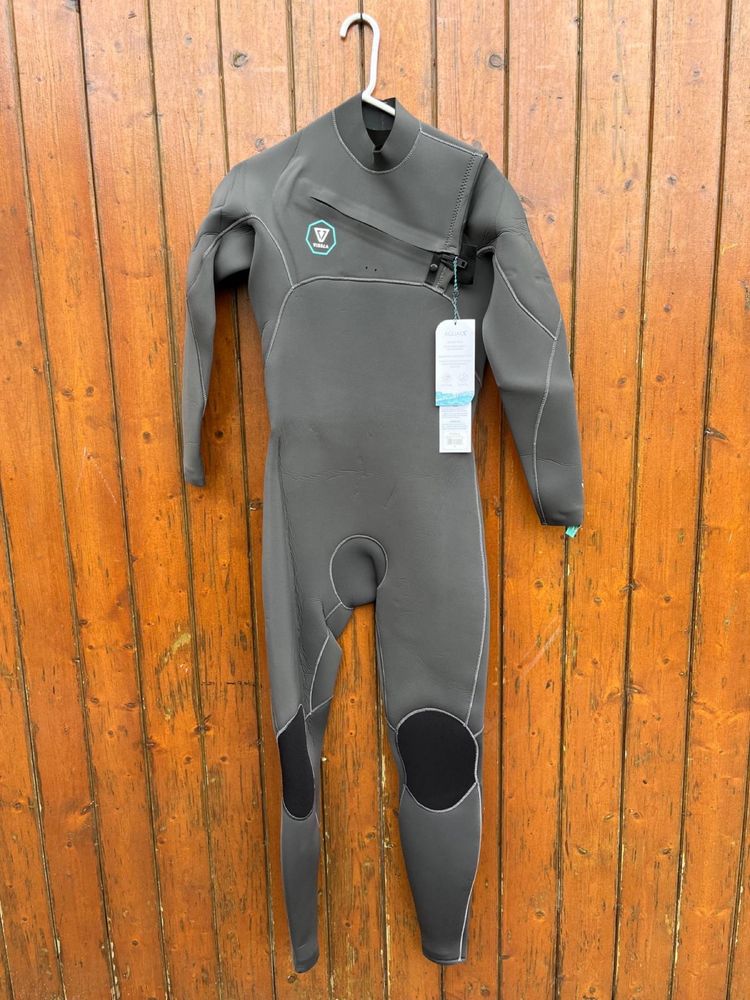 Vendo Fato Wetsuit Novo