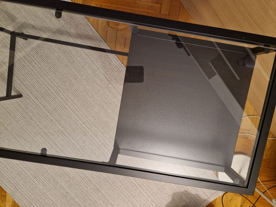 Toaletka biurko szklany blat metalowa rama