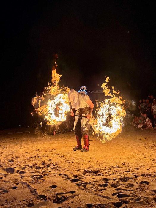 FIRESHOW LEDSHOW Teatr Ognia Atrakcja Pokaz Festyn Kupały Mikołajki