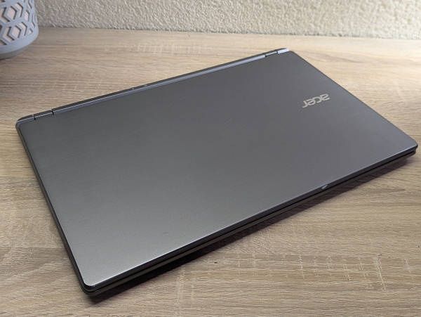 Продам ноутбук Acer Aspire V5-552p з сенсорним екраном.