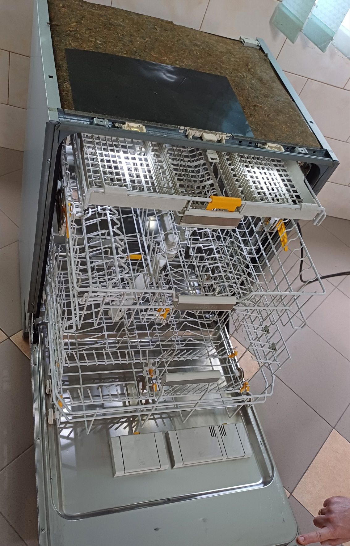 Вбудована посудомийка 60 см Miele G 5980 три корзини підсвітка сушка