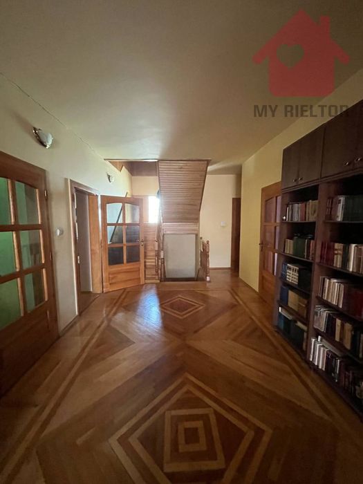 Продаж будинку в Сторожниці