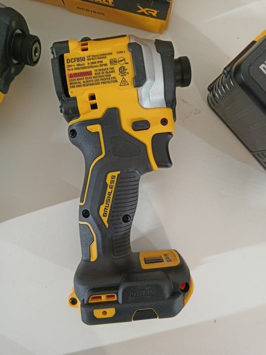 Dewalt dcf850 найпотужніший імпакт з Америки шуруповерт імпульсний 900