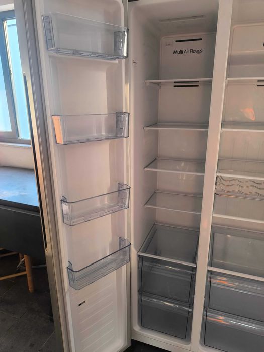 Frigorífico Americano Hisense 519Lts