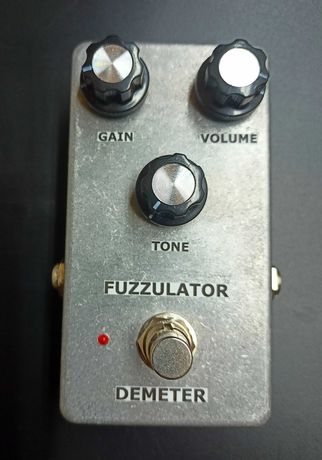 Efekt gitarowy Demeter Fuzzulator (klon)