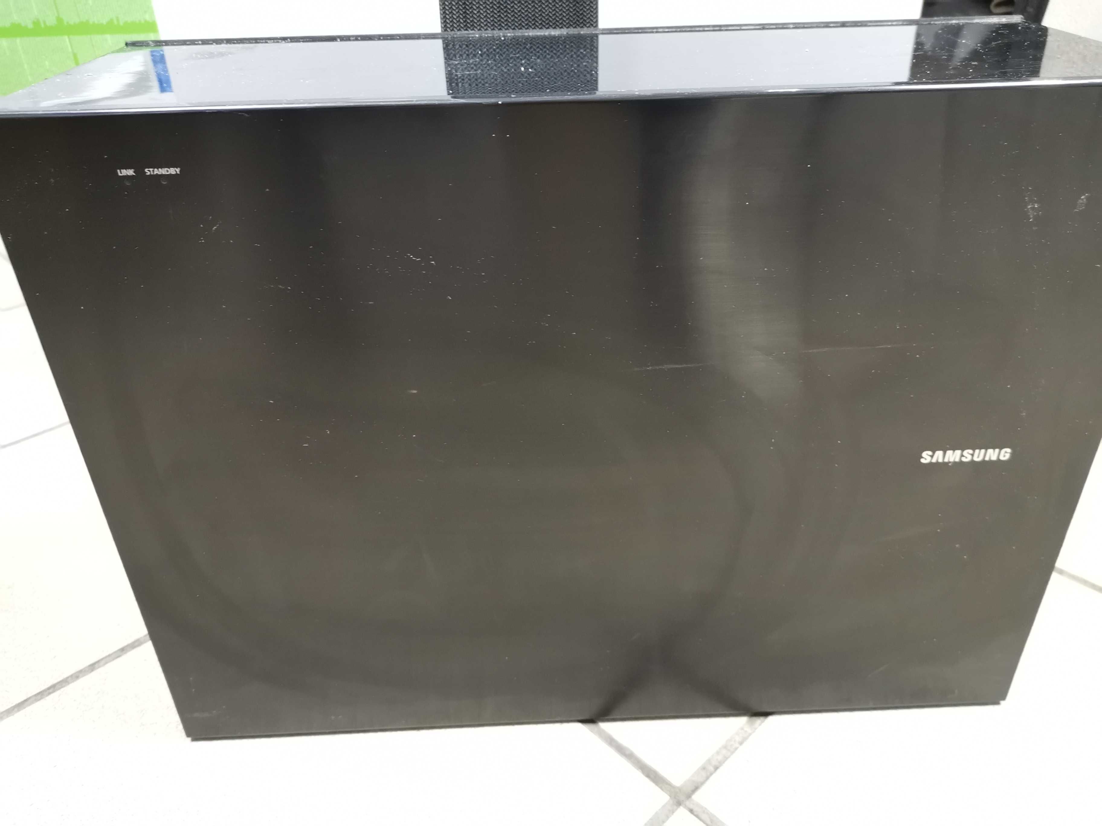 Na Lewara Soundbar Samsung PS-WK550