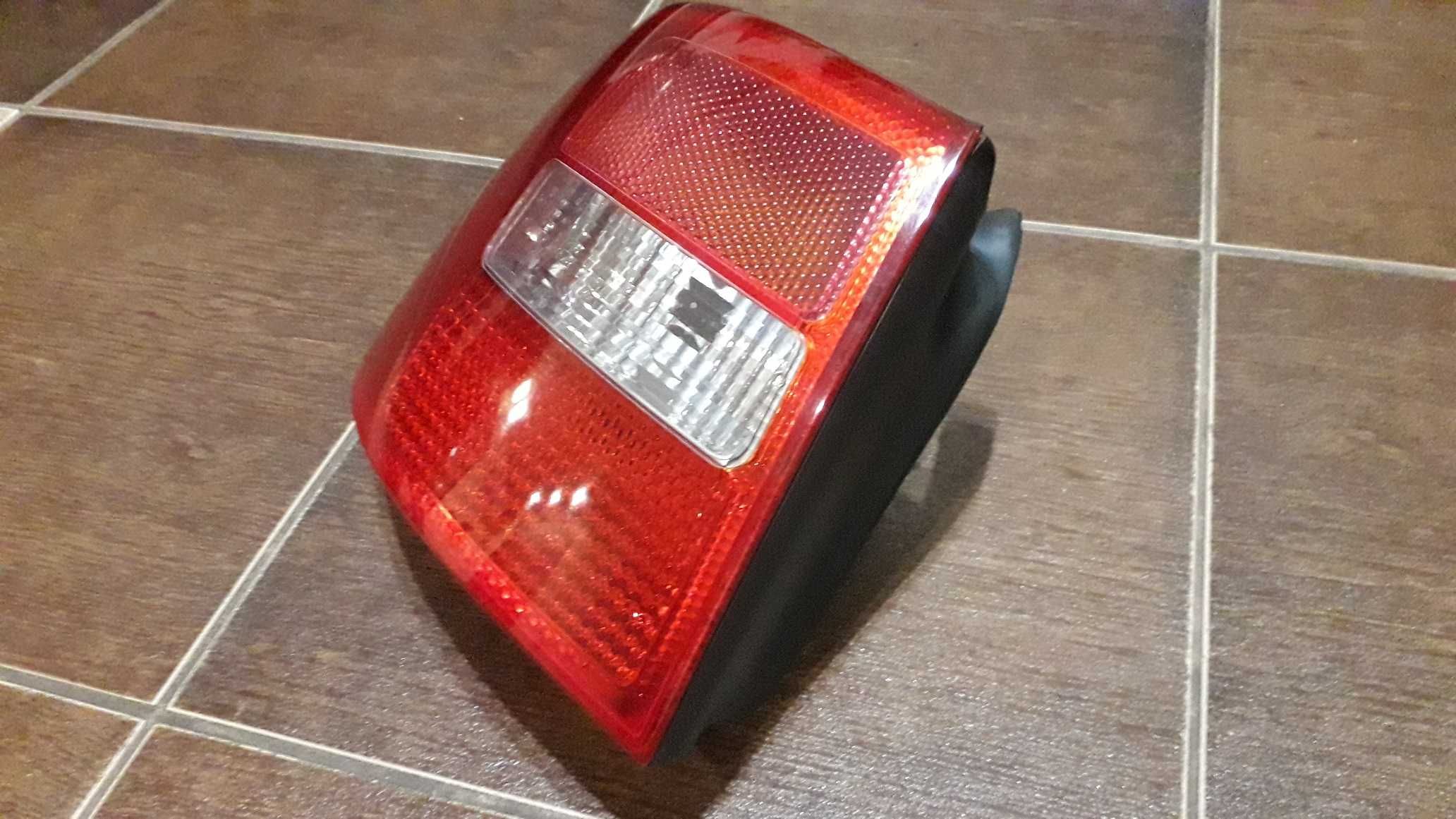 Audi a6 c5 kombi tylna lewa lampa ORYGINAŁ..250 zł.