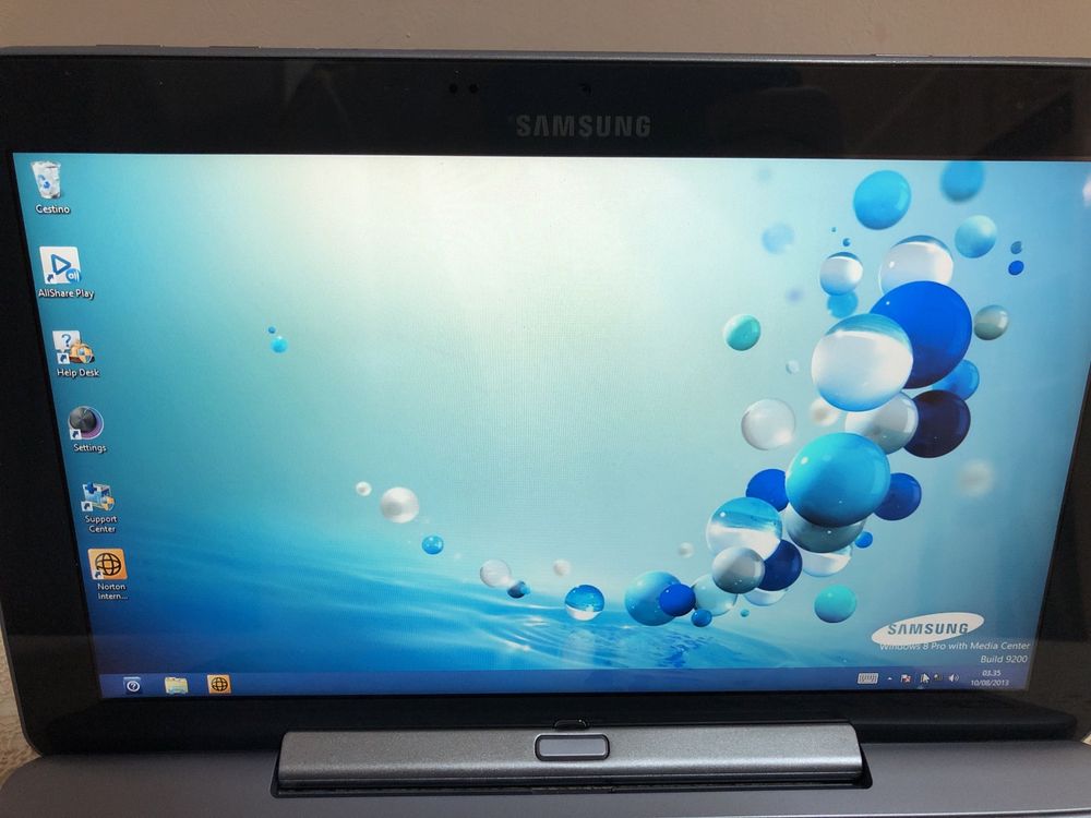 Продам Samsung ATIV Smart PC XE500T1C