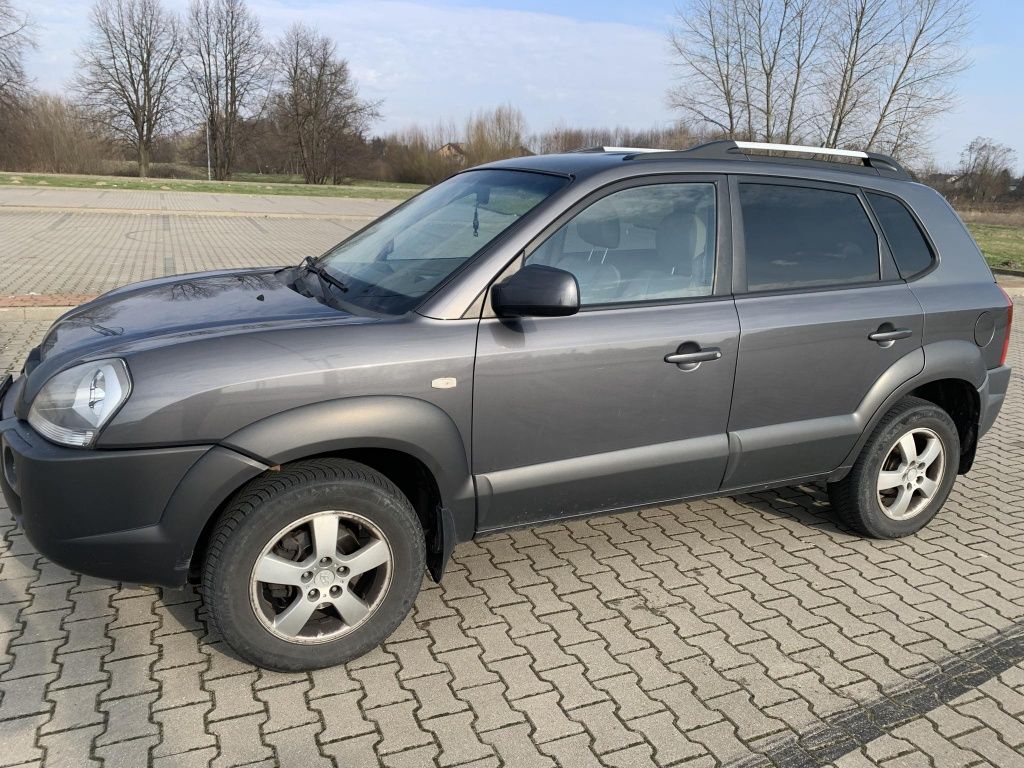 Hyundai Tucson uszkodzony