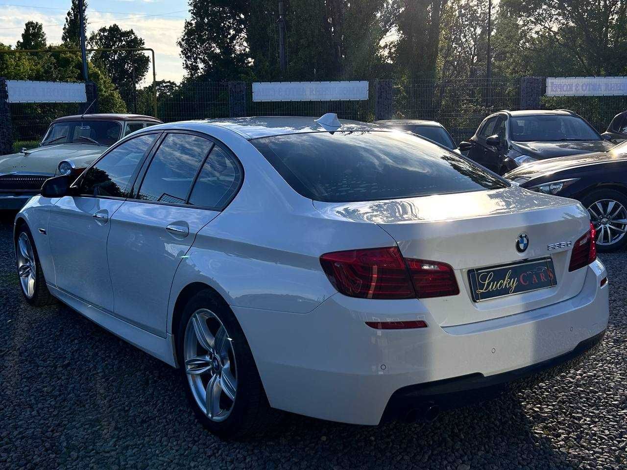Авто BMW 5 Series 2015