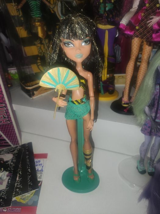 Клео глум бич мрачный пляж монстер хай