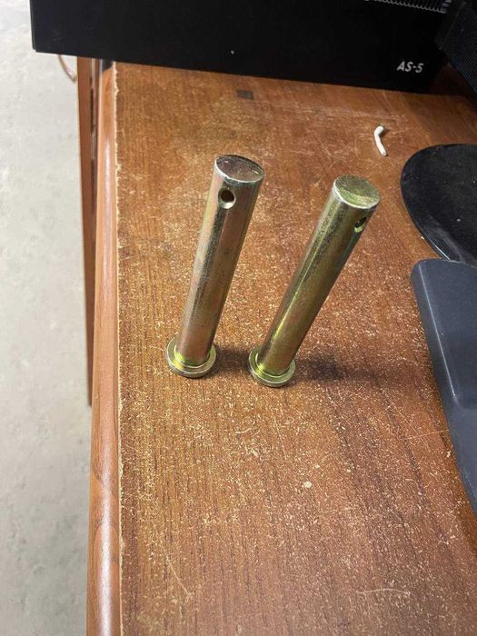 Ось, штырь, палец,