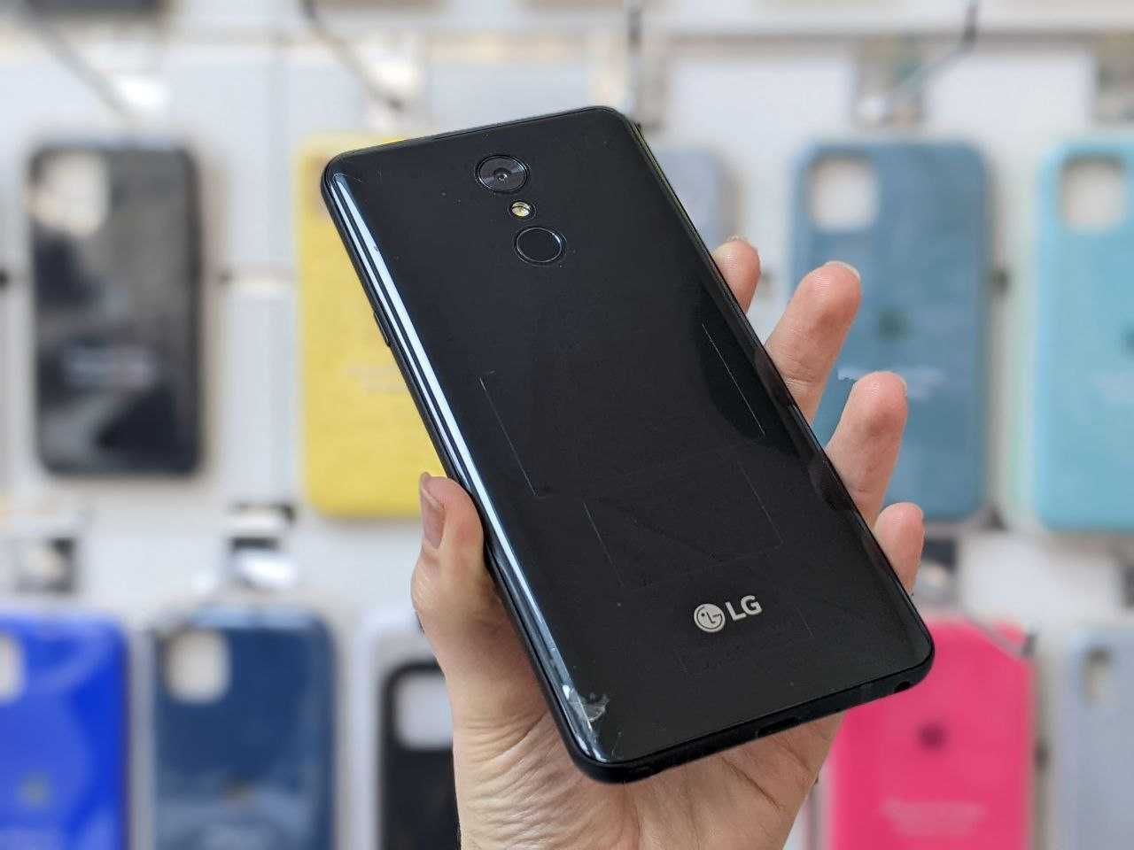 Телефон LG Stylo 4 2/32Gb Aurora Black