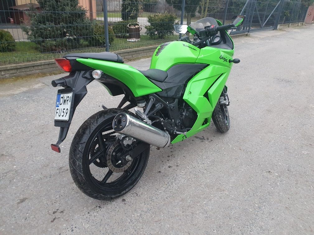 Kawasaki Ninja 250 Niski przebieg 5tys km Zarejestrowana Super moto