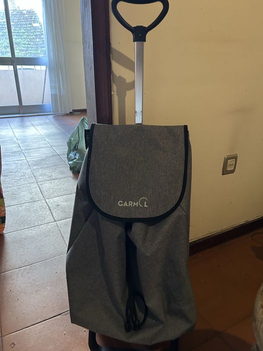 Carrinho de compras marca Garmol pega telescópica como novo