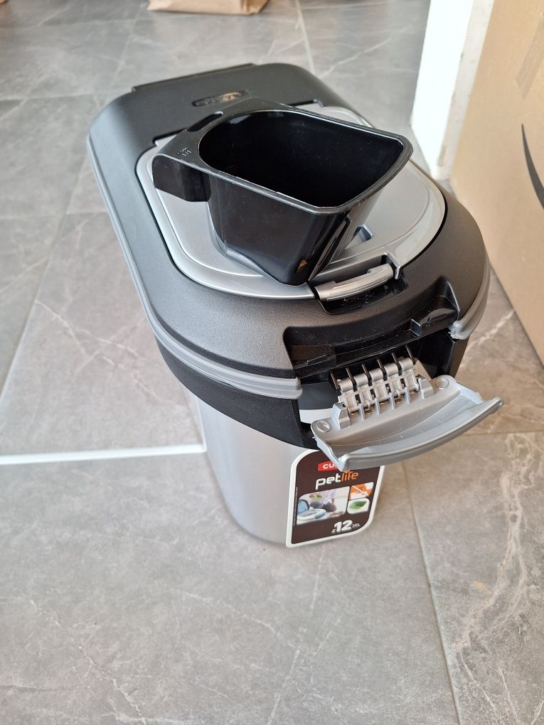 Pojemnik na pokarm petlife 35l 12 kg