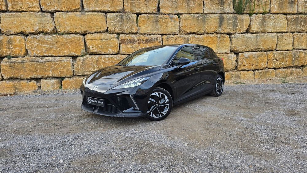 MG MG4 64 kWh Luxury