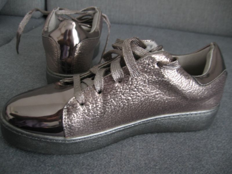 Sportowe buty połysk snickersy modern Vices r. 37 38 beż złoto bezowe