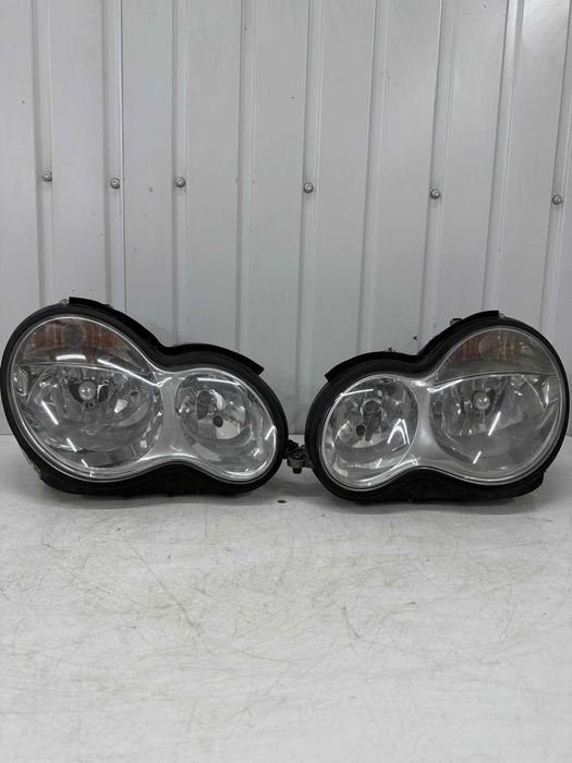 Фара ліва права Mercedes C-class W203 передня фара Мерседес цешка W203